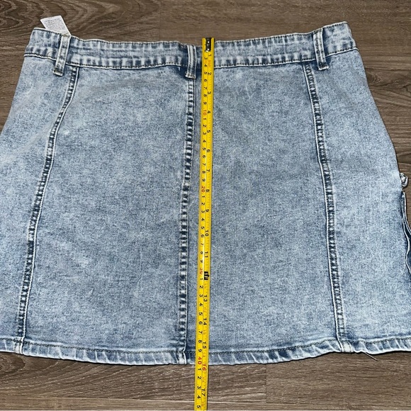 Denim Mini Skirt with Pockets - Picture 4 of 6